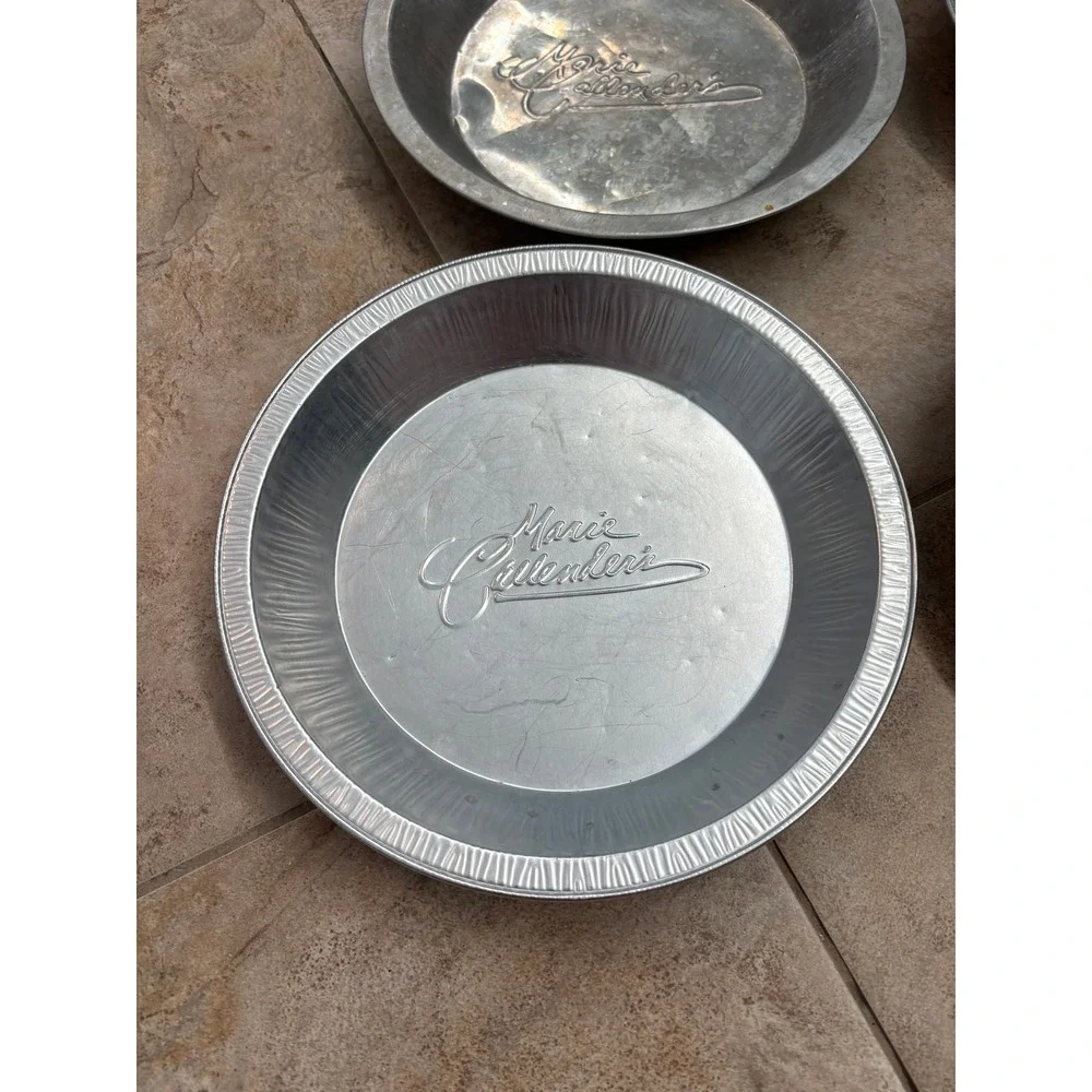 Marie Callenders tin signs